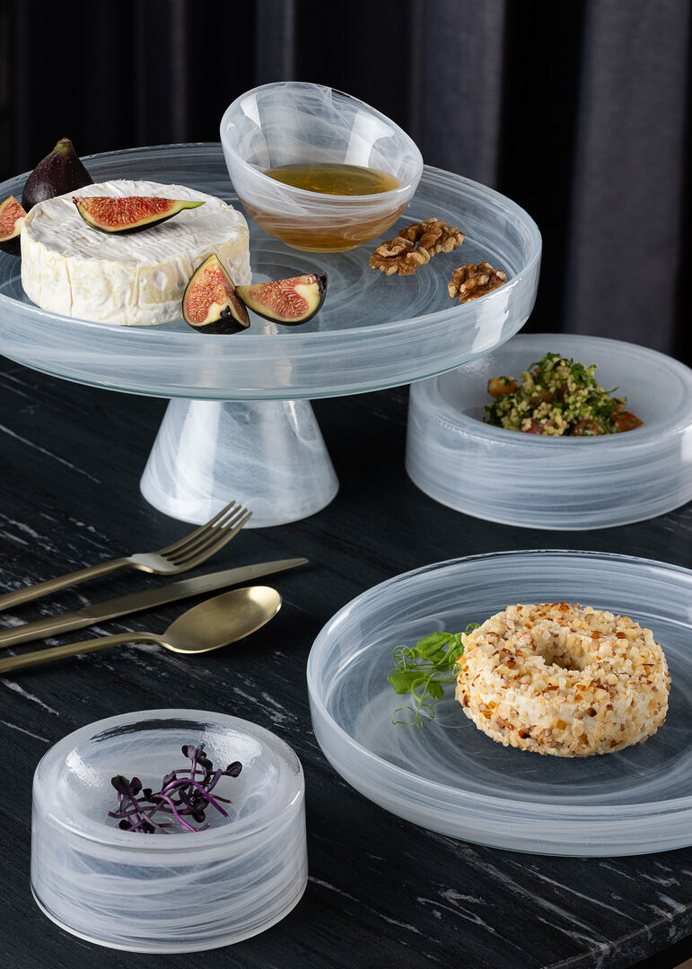 Picture of Asos White Footed Plate 11" (28cm) x 5.25"