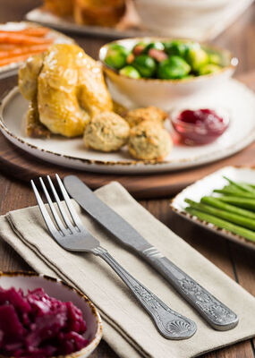 Picture of Dessert Fork Kings 18/0 stainless steel.  (12/pack) Clearance